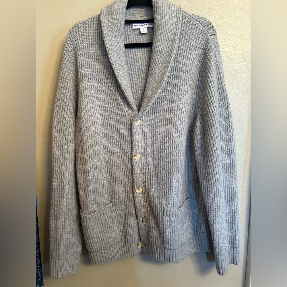 Amazon Essentials Men's Light Gray Cardigan